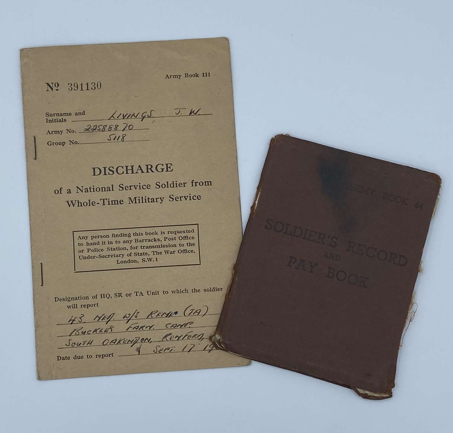 Soldiers PayBook DischargeBook Pte J W Livings REME Vehicle Mechanic