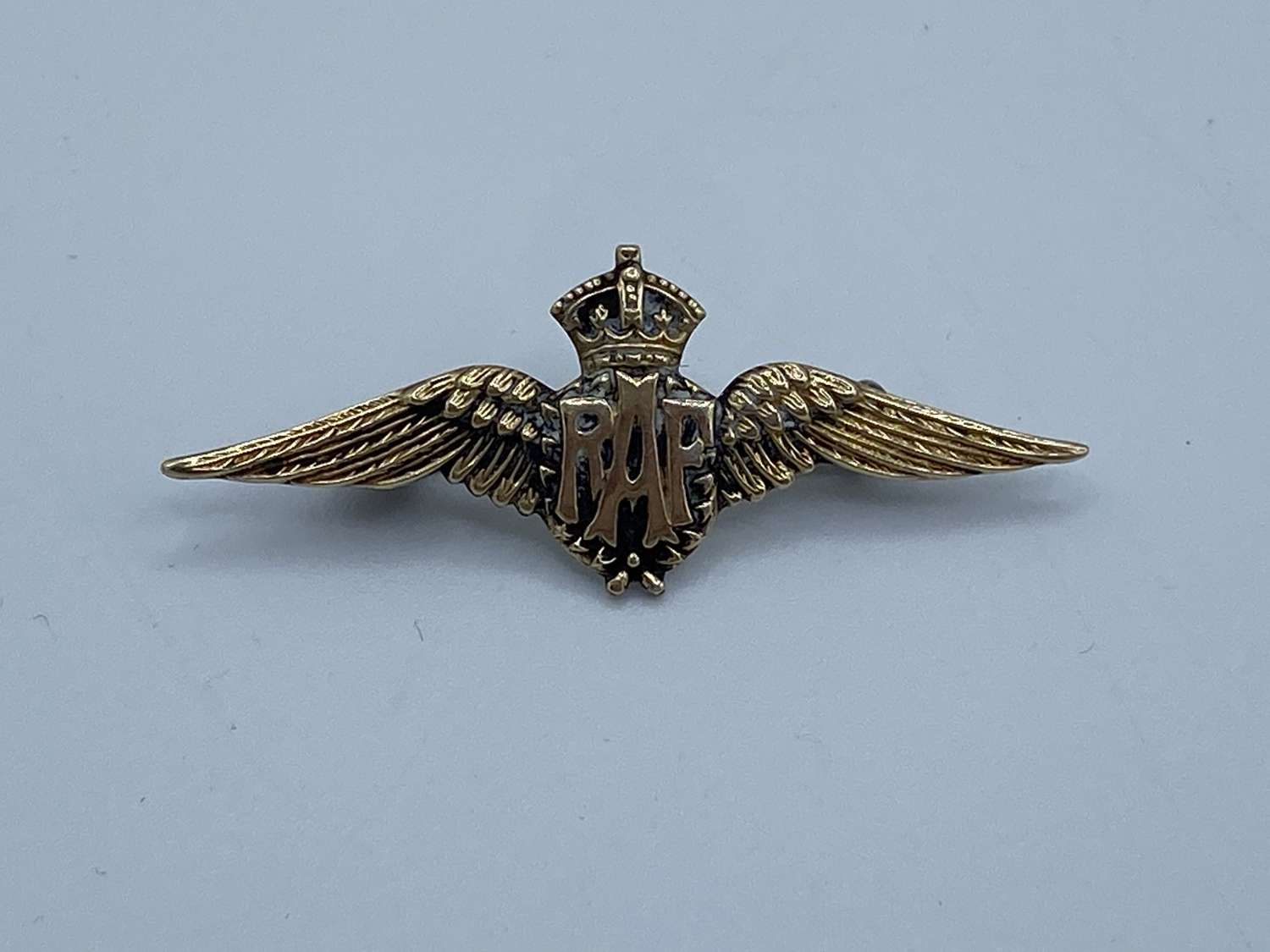 WW1 & WW2 RAF Sweetheart Brooch 9ct Gold Fronted Silver Brooch Badge