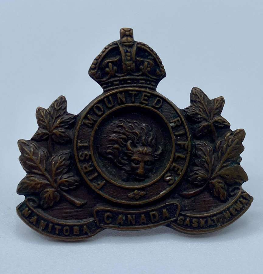 WW1 Canadian First Mounted Rifles Collar Badge