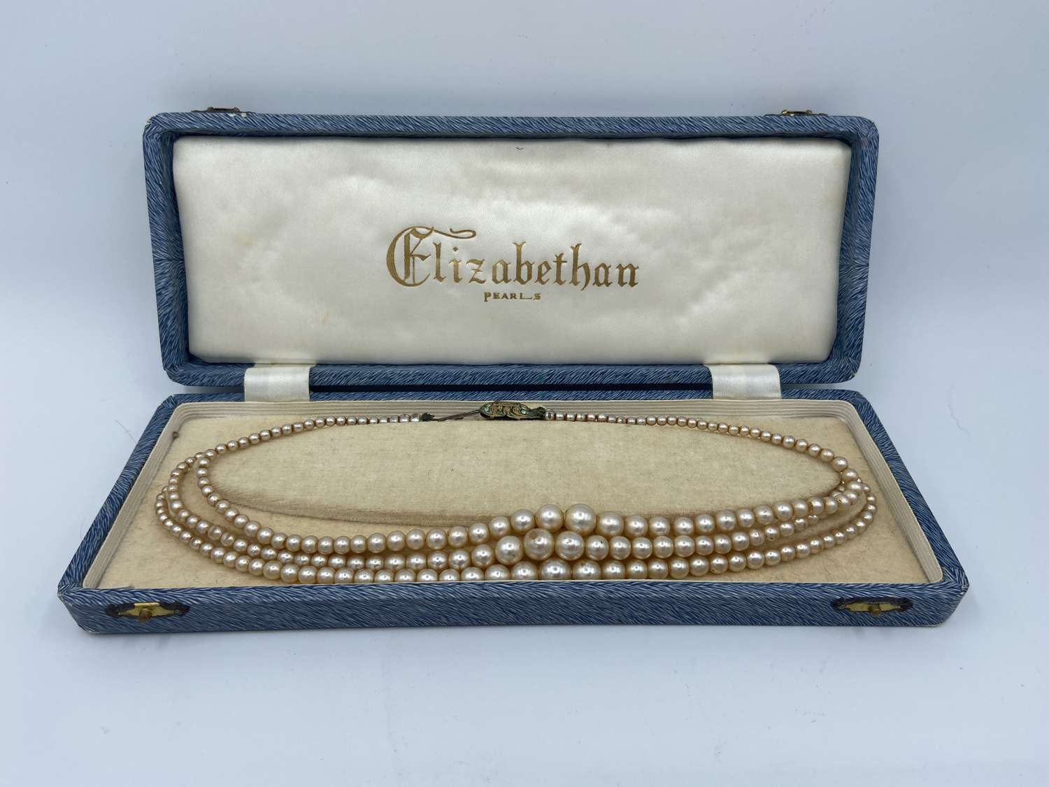 Vintage 1950s Elizabethan Brand Costumer Jewellery Faux￼ Pearls Neck