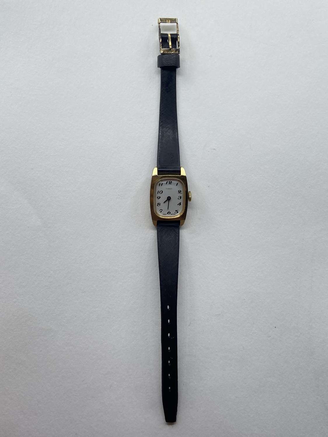 Vintage 1980s Timex Gold Tone Great Britain Womens Wrist Watch