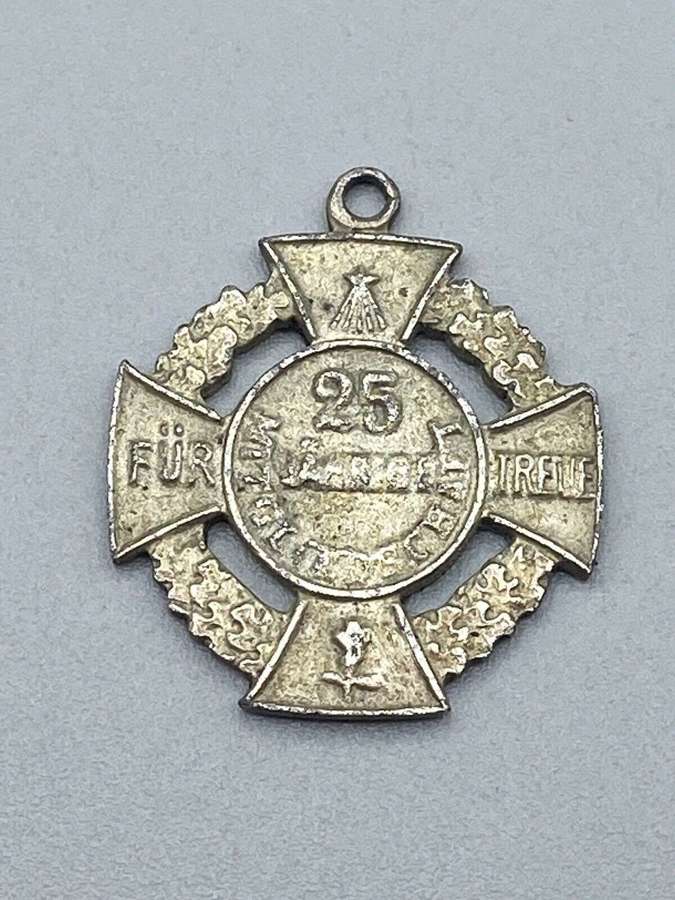 WW1 German Imperial Army To Weimar 25 Years Loyal Service Medal