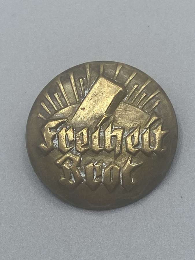 WW2 1936 Reichstag German NSDAP Campaign Badge Freedom And Bread