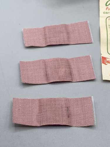 WW2 1930s Carnation Corn Caps Plasters & Contents