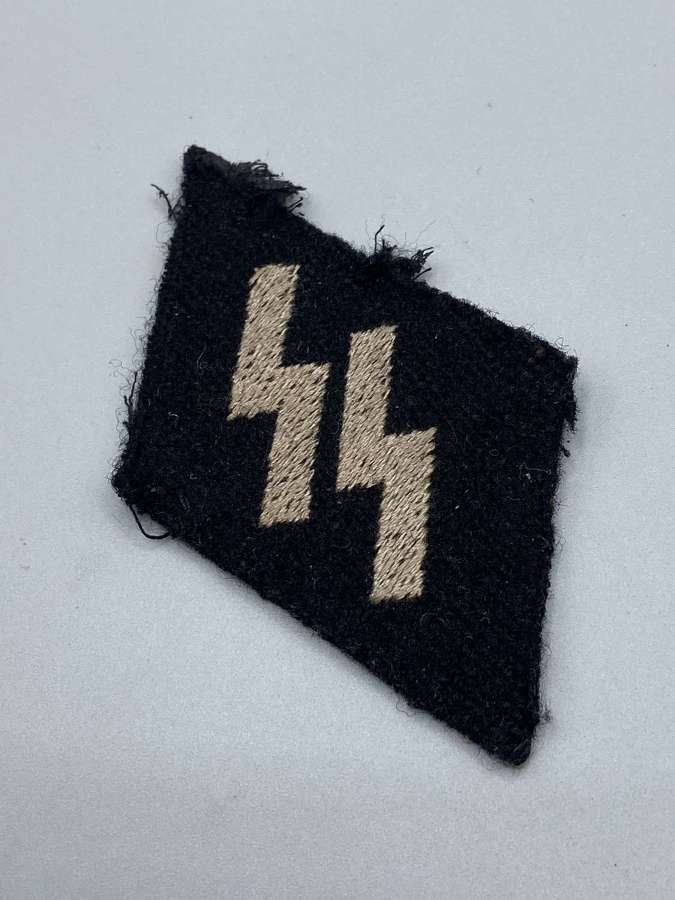 WW2 German 1933-35 SS Schutzstaffel NCO Hand Embroidered Collar Tab