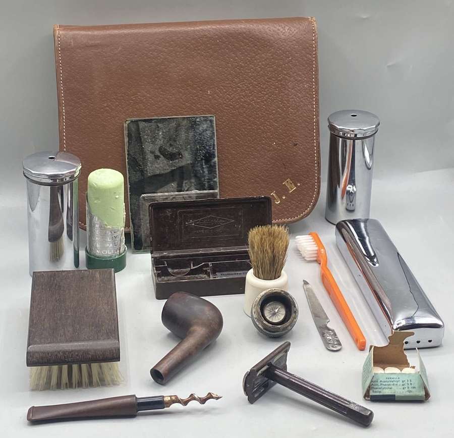 WW2 Wash Kit SOE Escape Evade Concealed Smoking Pipe & Compass Brush