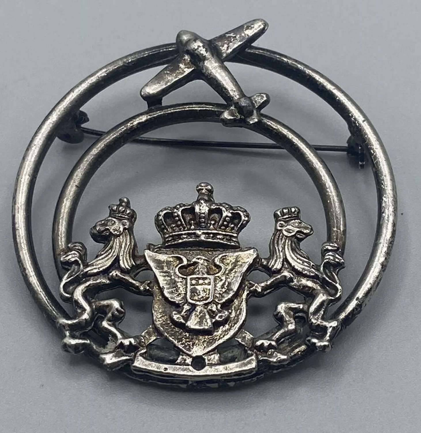 WW2 Belgian Army in Exile In The United Kingdom Airforce Cap Badge