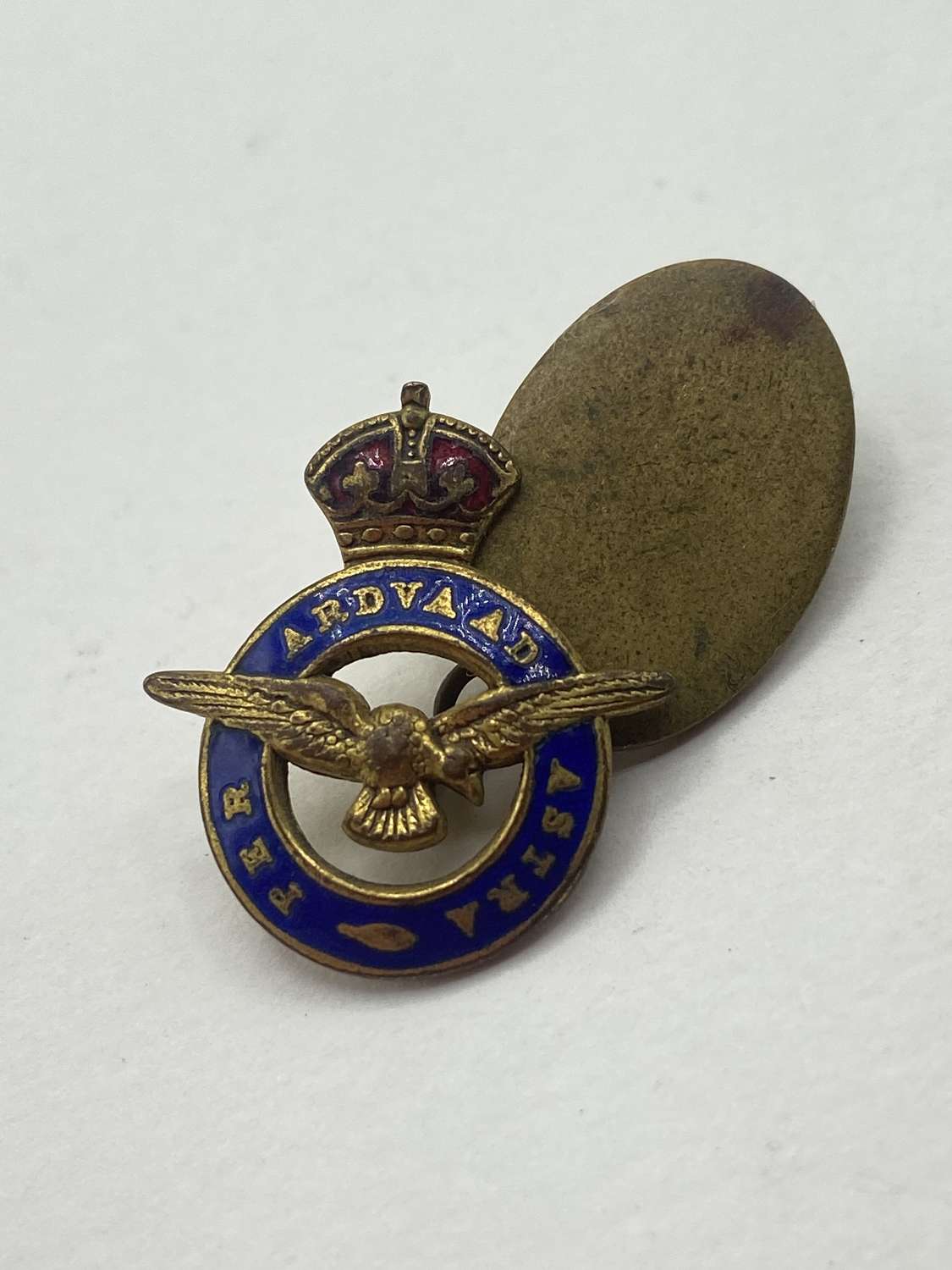 WW2 RAF Royal Air Force Brass & Enamel Single Cufflink Badge