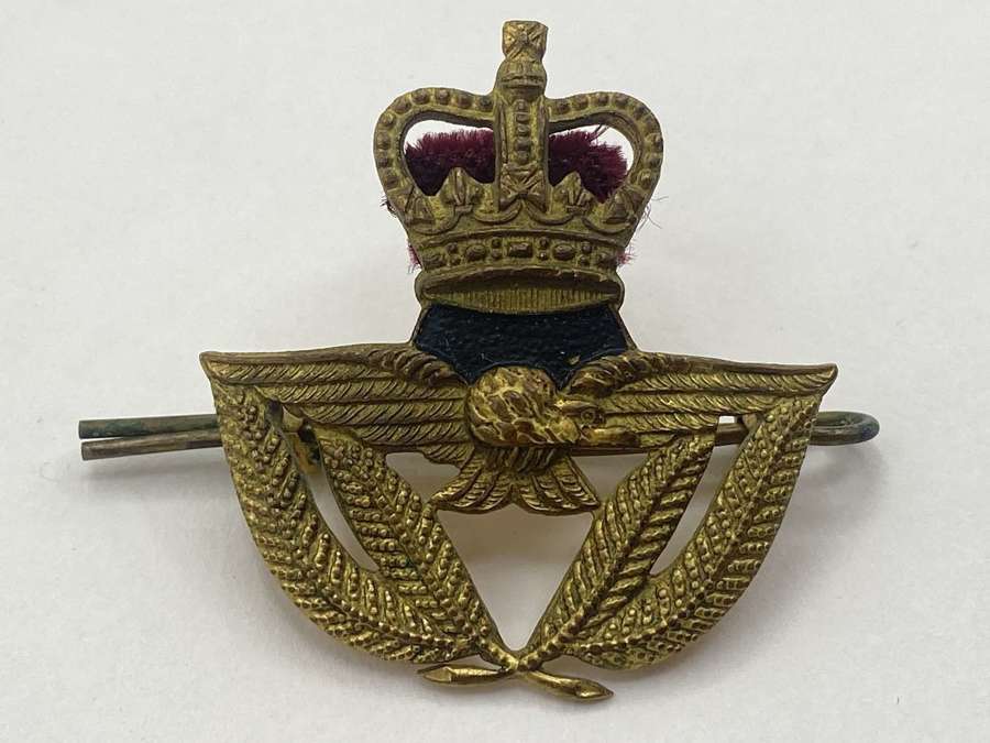 Post WW2 Royal Air Force RAF Warrant Officer Beret Badge