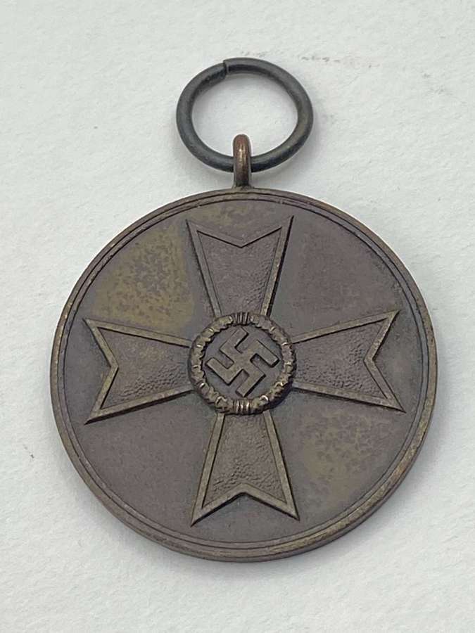 WW2 German War Merit Medal (Kriegsverdienstmedaille)