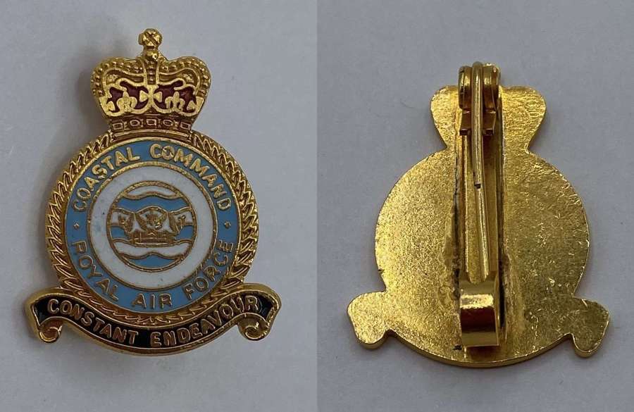 Post WW2 RAF Coastal Command Royal Air Force Constant Endeavour Badge