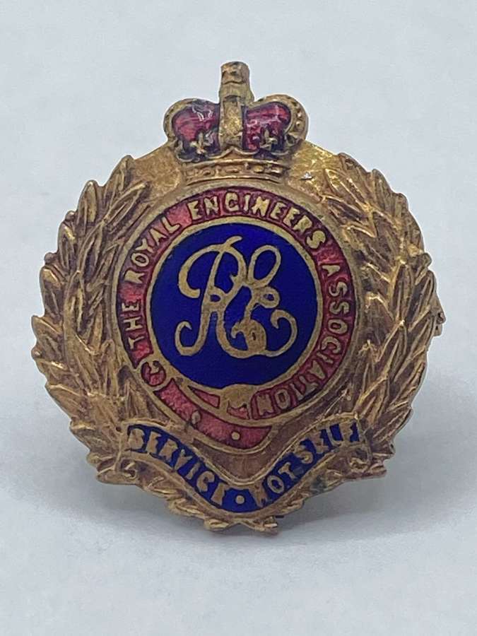 Post WW2 Royal Engineers Old Comrades Association Enamelled Badge