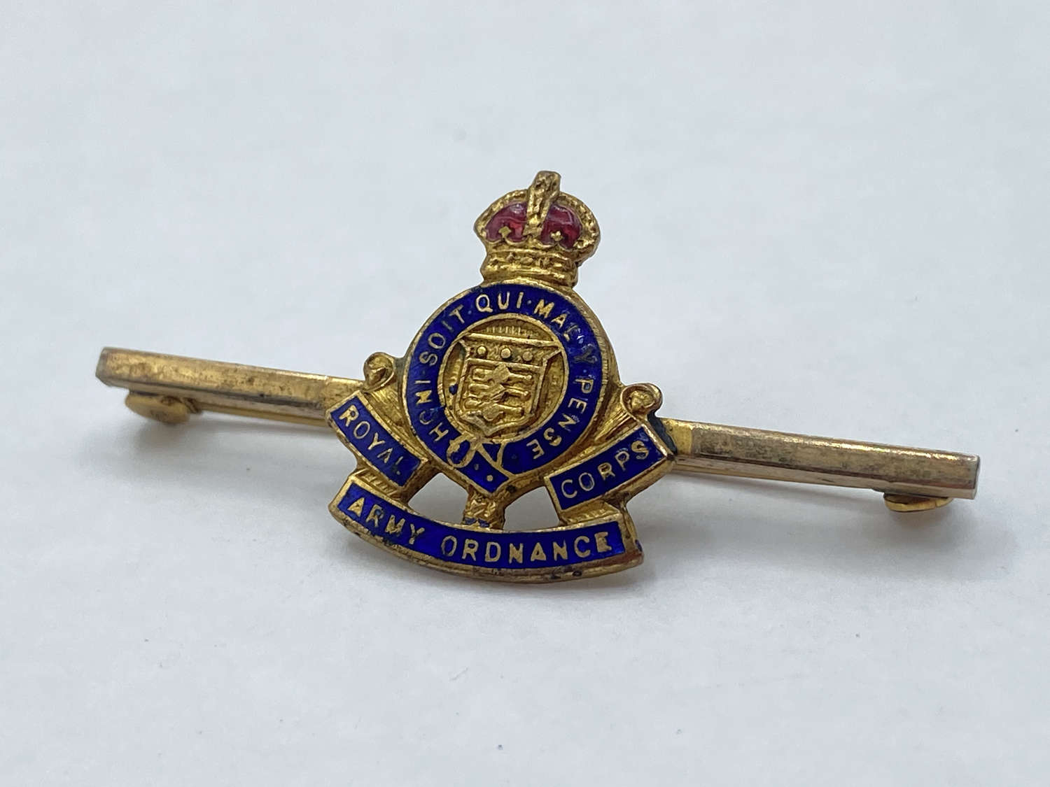 WW1 British Royal Army Ordnance Corps RAOC Sweetheart Enamel Badge