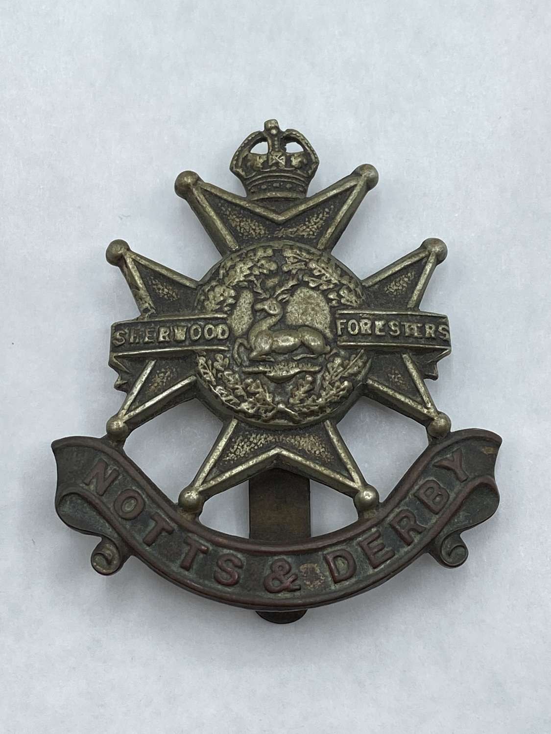 WW1 British Army ￼Sherwood Foresters Notts and Derby Slider Cap Badge