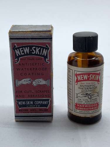 WW2 British Pharmaceutical Boxed New Skin Bottle & Instructions