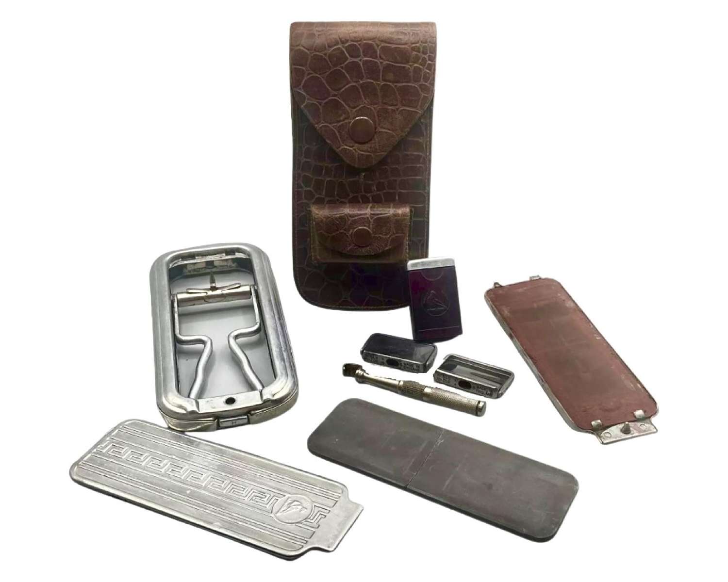 WW2 British Royal Air Force Officers Gentleman’s Vanity & Hygiene Kit