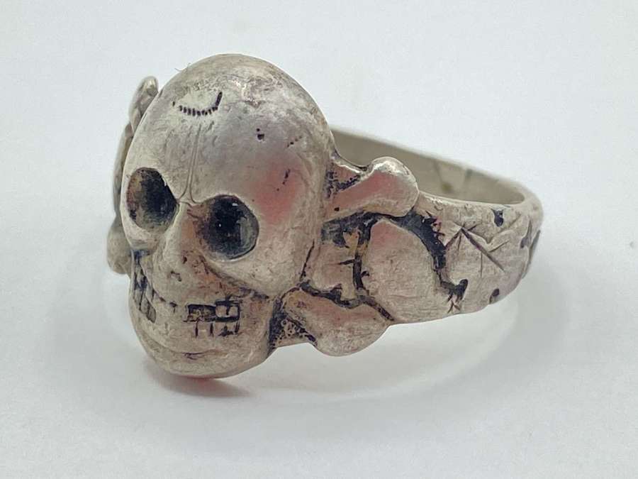WW2 German SS Totenkopf 835 Silver Skull Ring