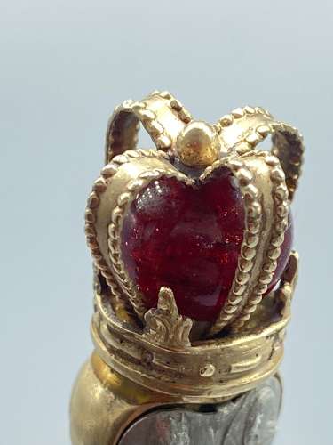 Antique Gold Plated 1911 Coronation Mace Crown Style Button Hook