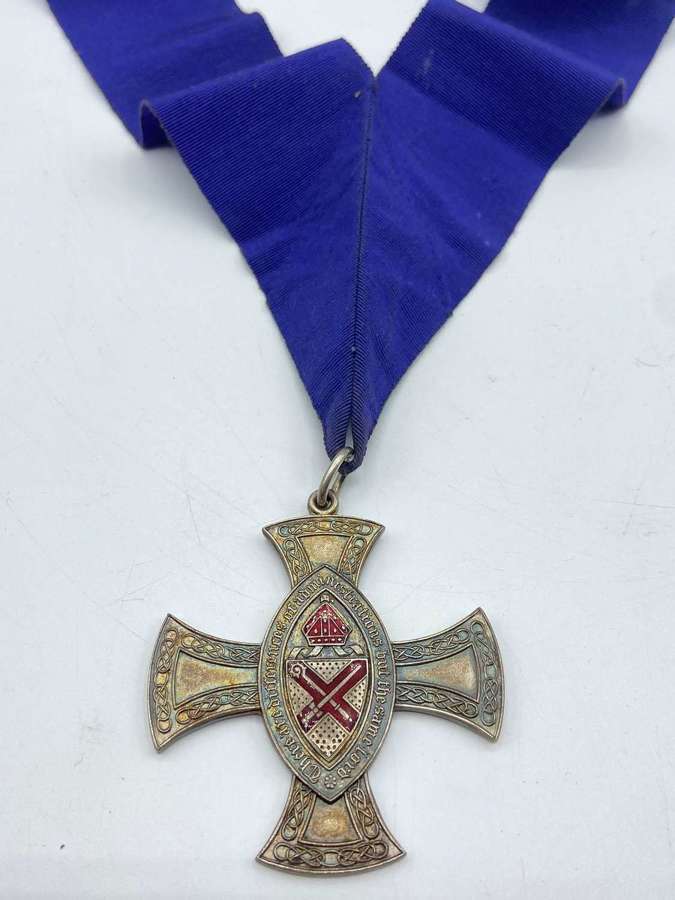 Antique 1930s Chelmsford Parochial Chaplain Reader Silver Plated Medal