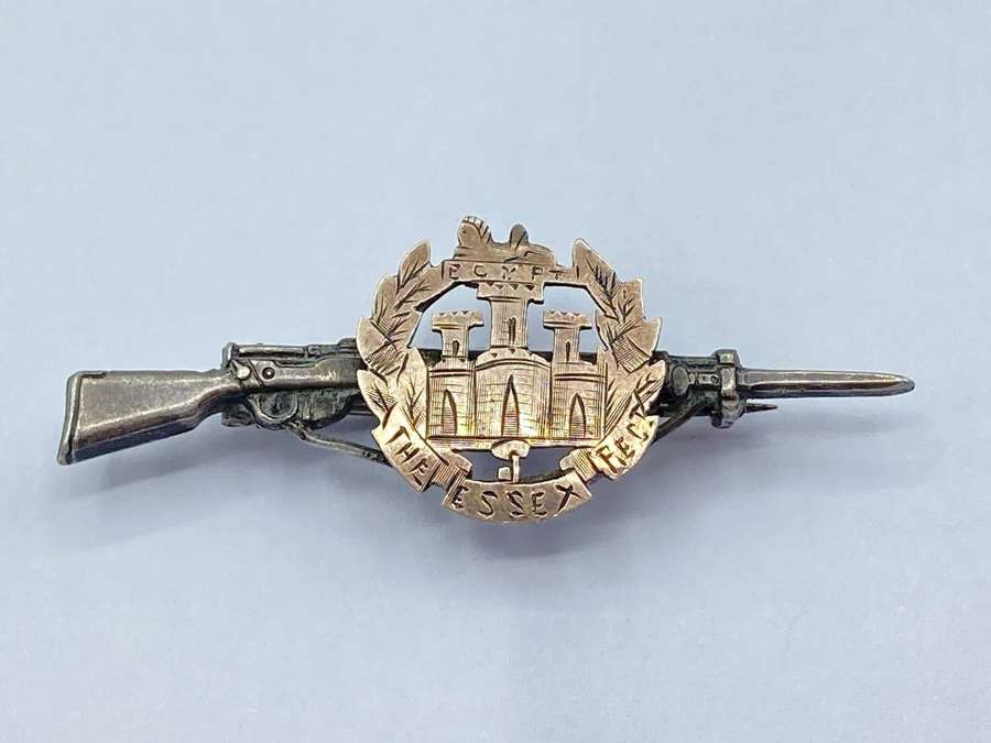 WW1 Sterling Silver & Gold Fronted Essex Regiment Sweetheart Brooch