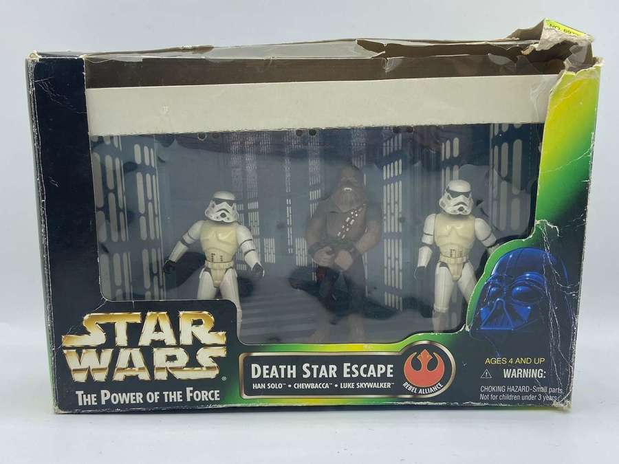 Vintage Boxed 1997 Star Wars Lucasfilm Kenner Death Star Escape