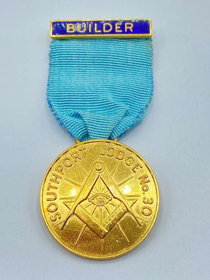 Vintage Masonic Southport Lodge No.30 Builder Gilt & Enamel Medal