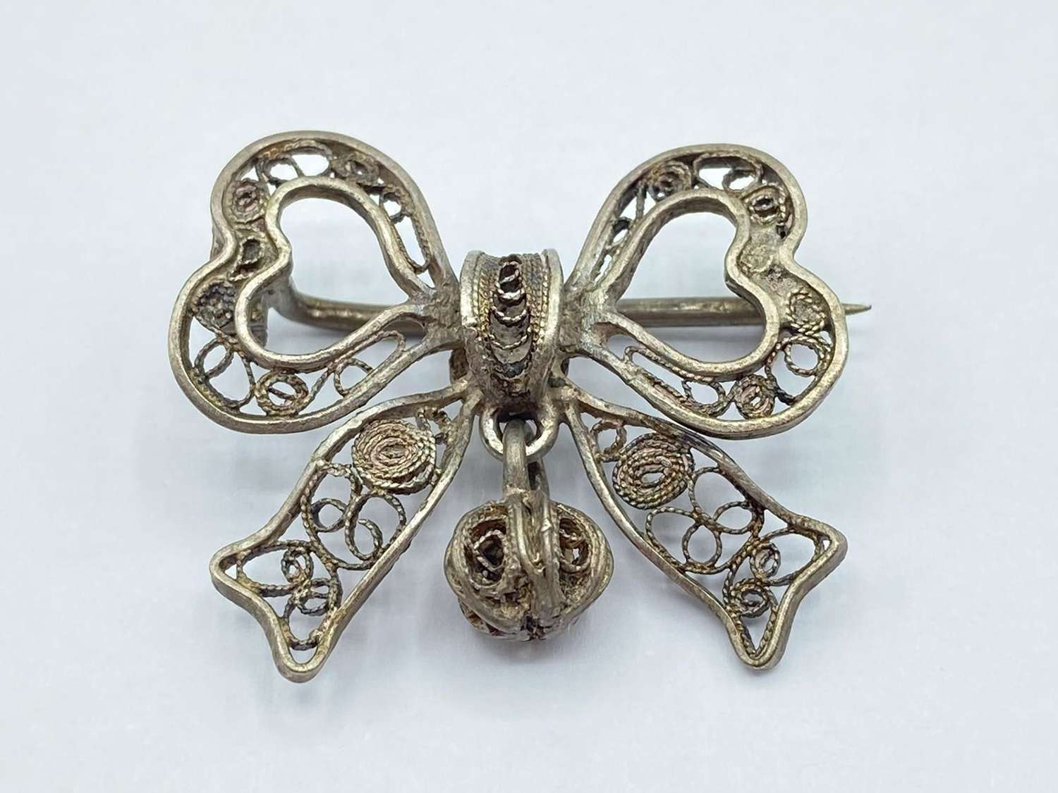 Beautiful Antique Silver Tested Continental Filigree Bow Brooch