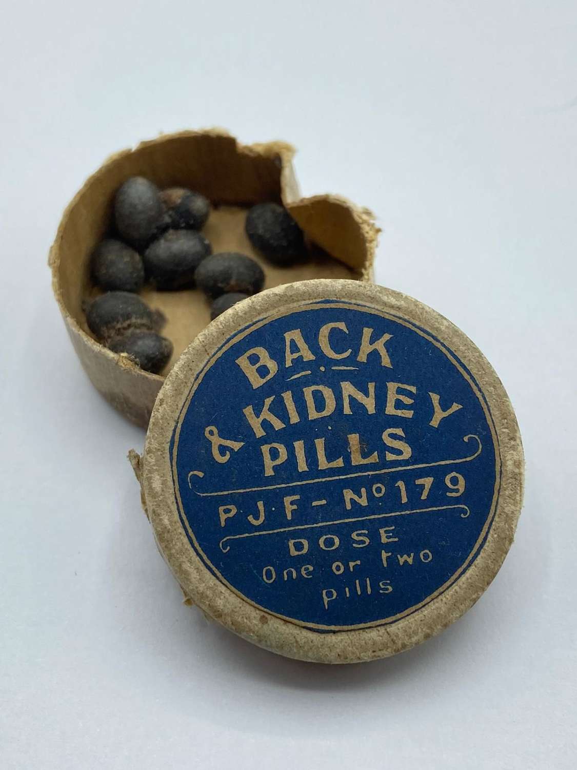 WW1 British Home Front Pharmaceutical Unused Back & Kidney Pills Box