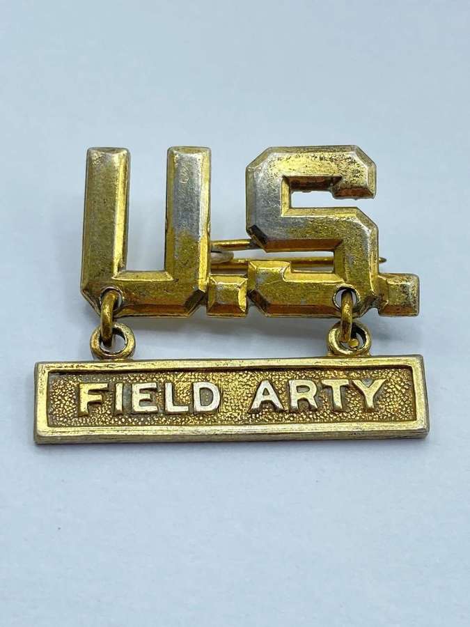 WW2 United States Army Field Artillery Sterling Silver Badge