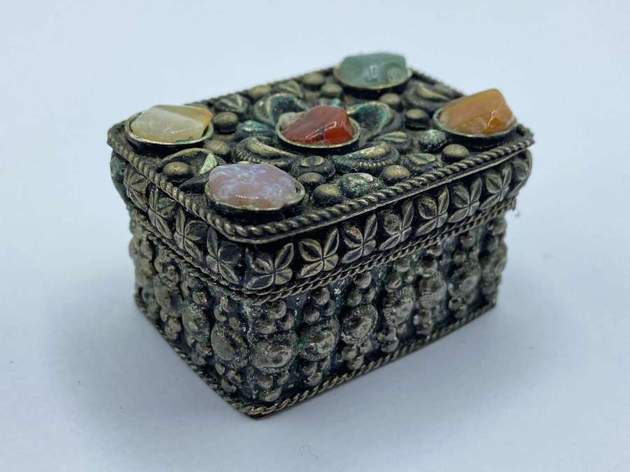Beautiful Vintage Tibetan Silver Plated & Agate Gemstone Trinket Box