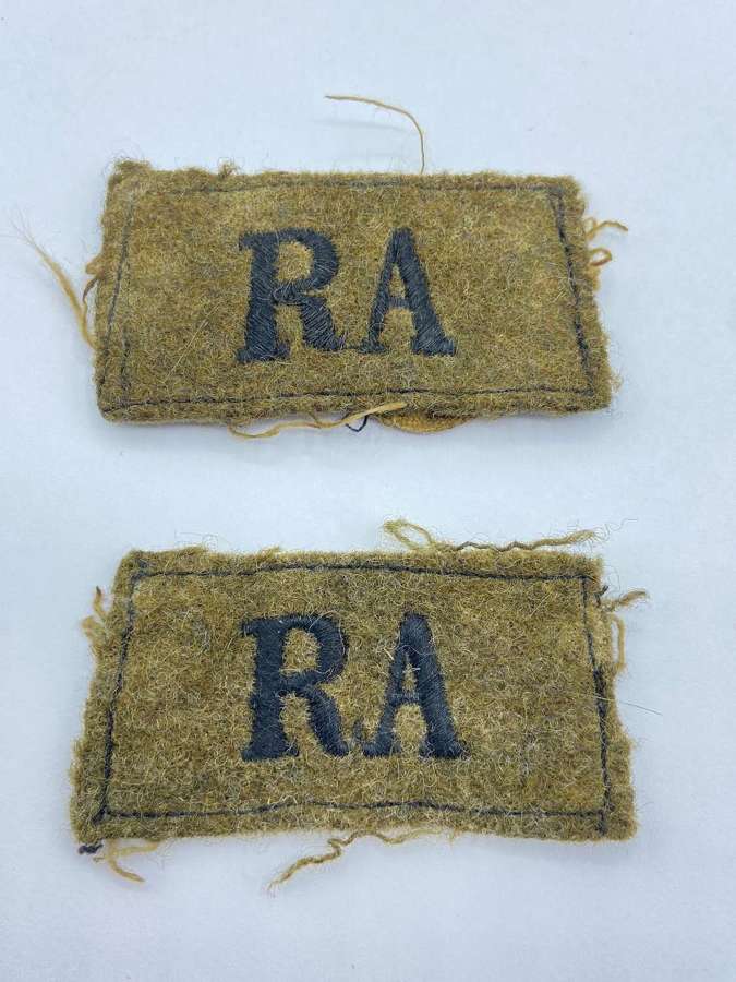 WW2 Royal Artillery (R.A.) Cloth Embroidered Slip On Shoulder Titles