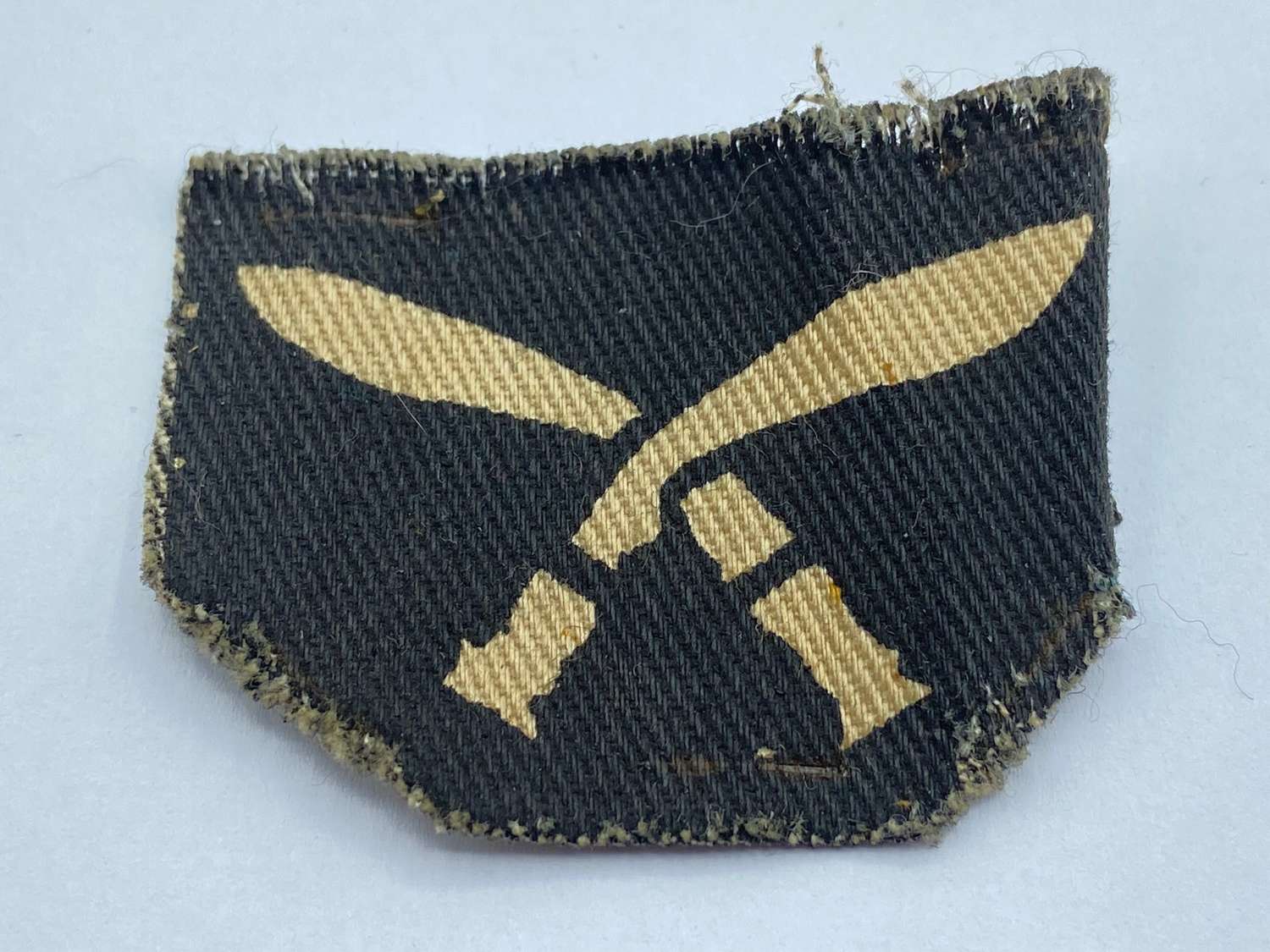 Cut Post WW2 17th Gurkha Brigade Printed Cloth Formation Sign Patch