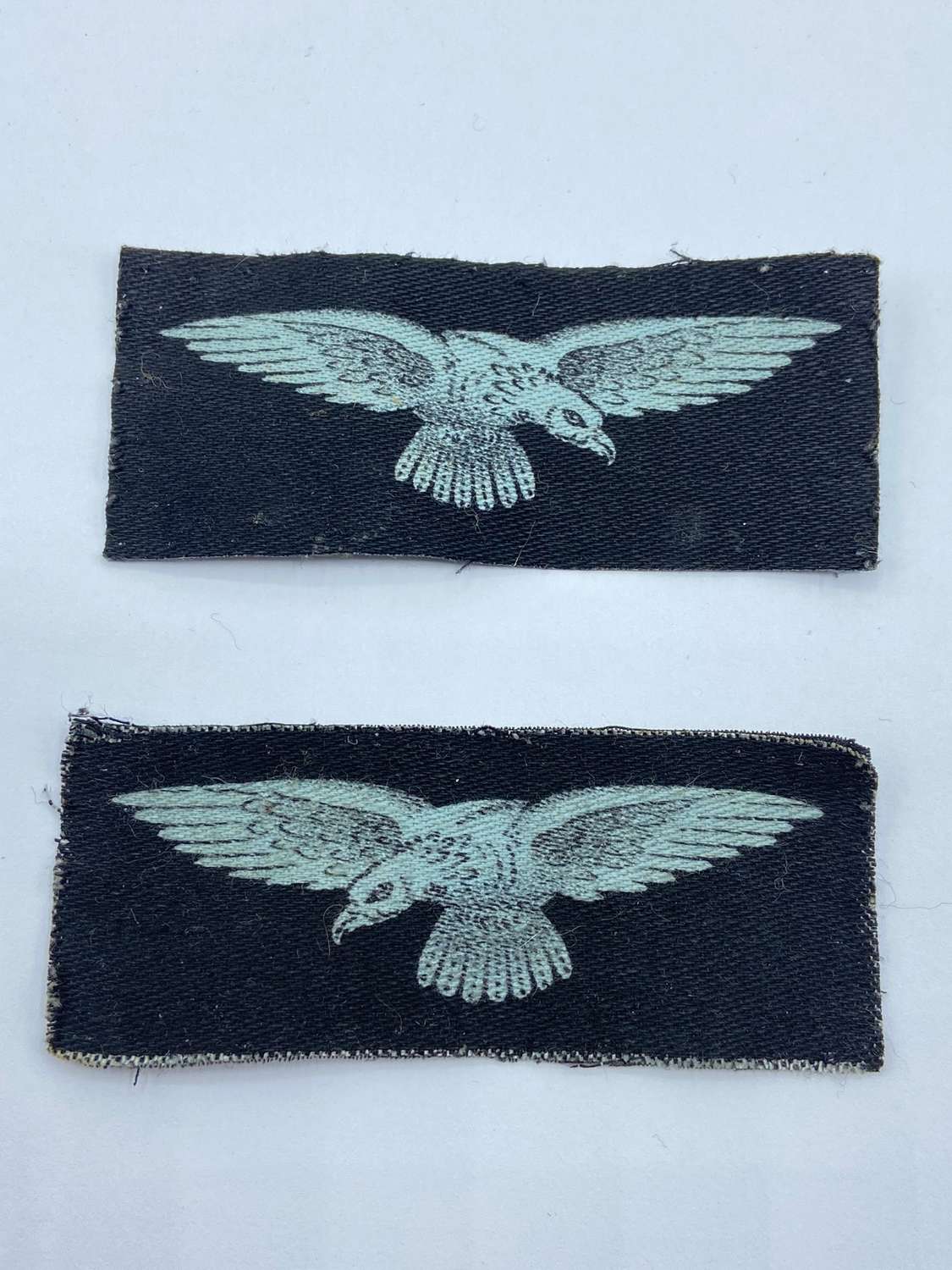Pair Of WW2 British Royal Air Force RAF Printed Shoulder Titles