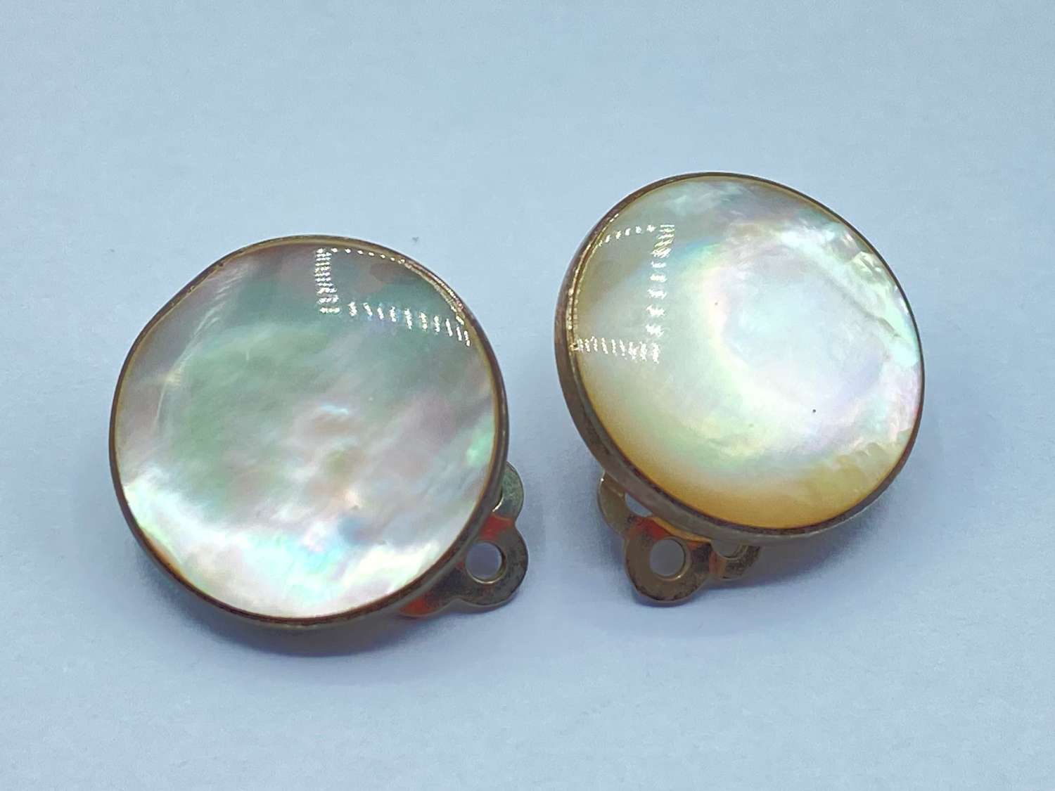 Vintage Sterling Silver & Mother Of Pearl Disk Clip On Earrings