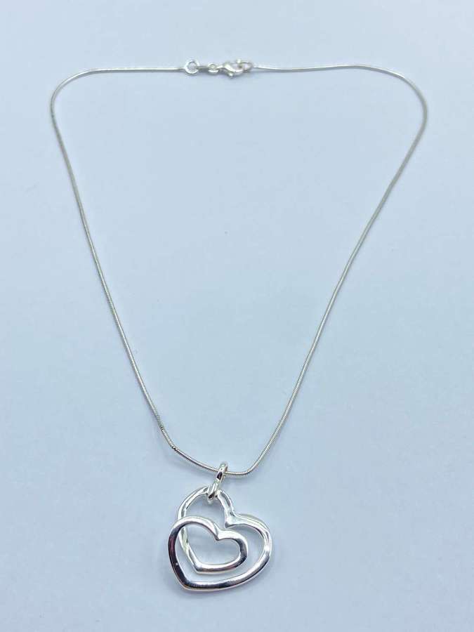 Beautiful Vintage Sterling Silver Double Heart Necklace & Pendant