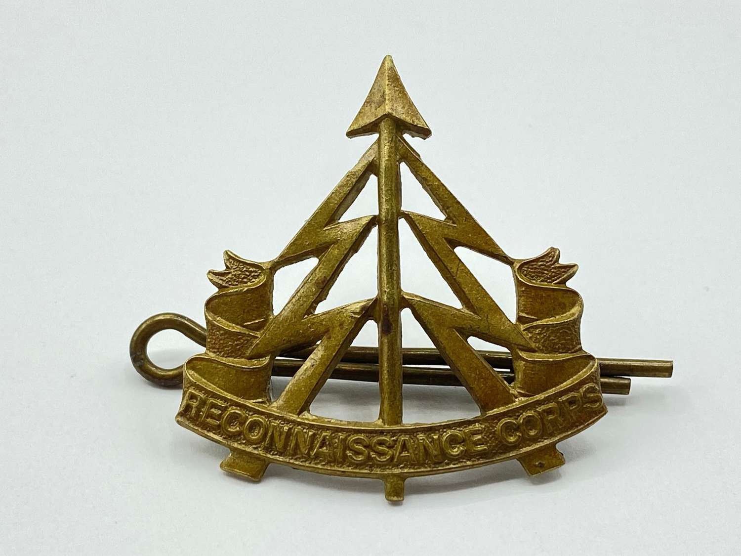 WW2 British Reconnaissance Corps Cap Badge & Securing Pin