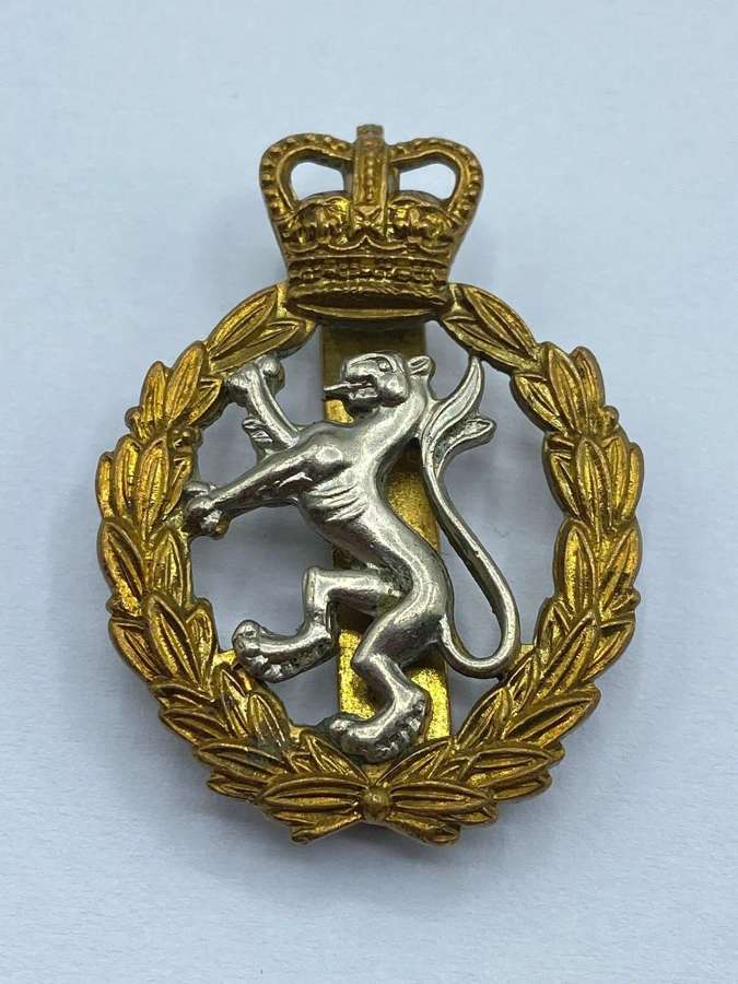Post WW2 British Women’s Royal Army Corps Slider Cap Badge