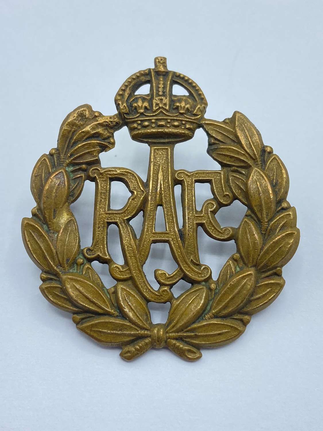 WW2 British Royal Air Force RAF Cap Badge