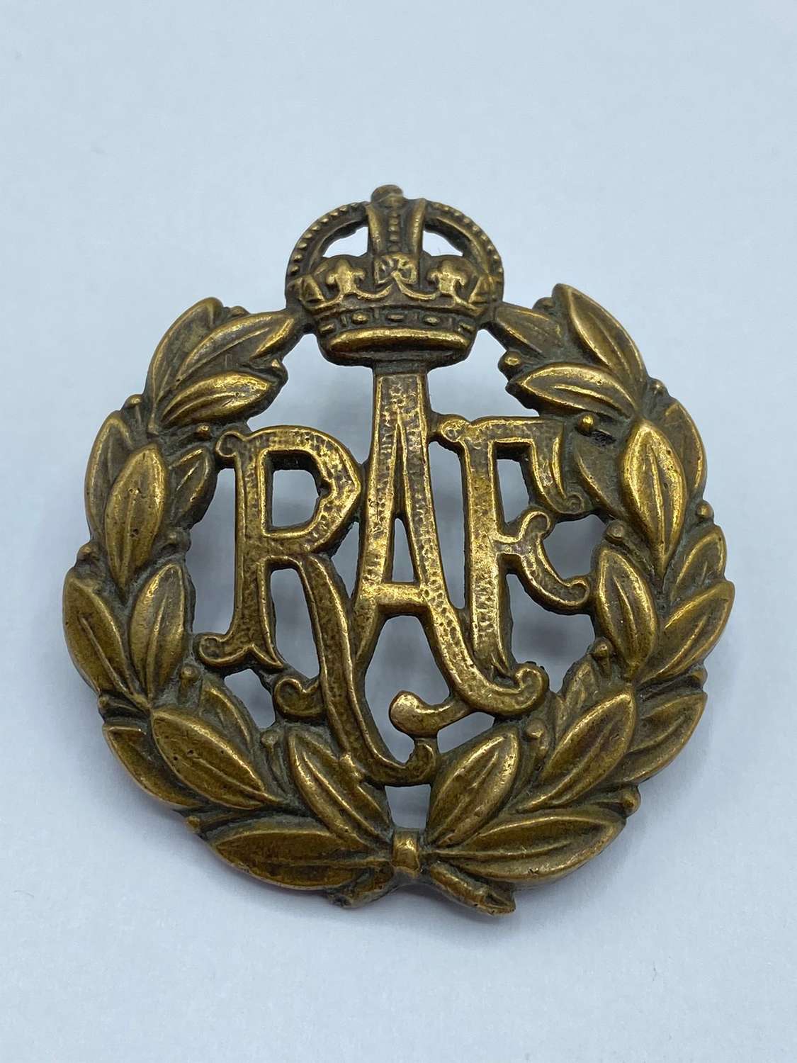 WW2 British Royal Air Force RAF Cap Badge