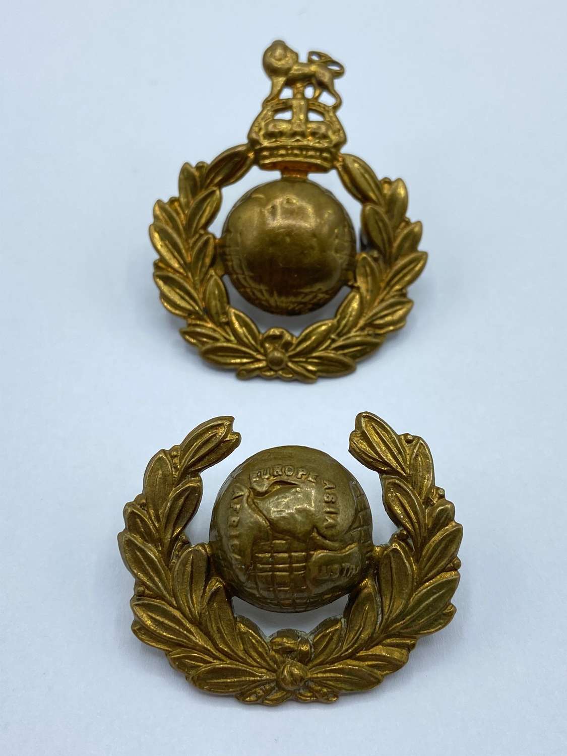 WW2 British Royal Marines Cap Badge & Singular Collar Badge