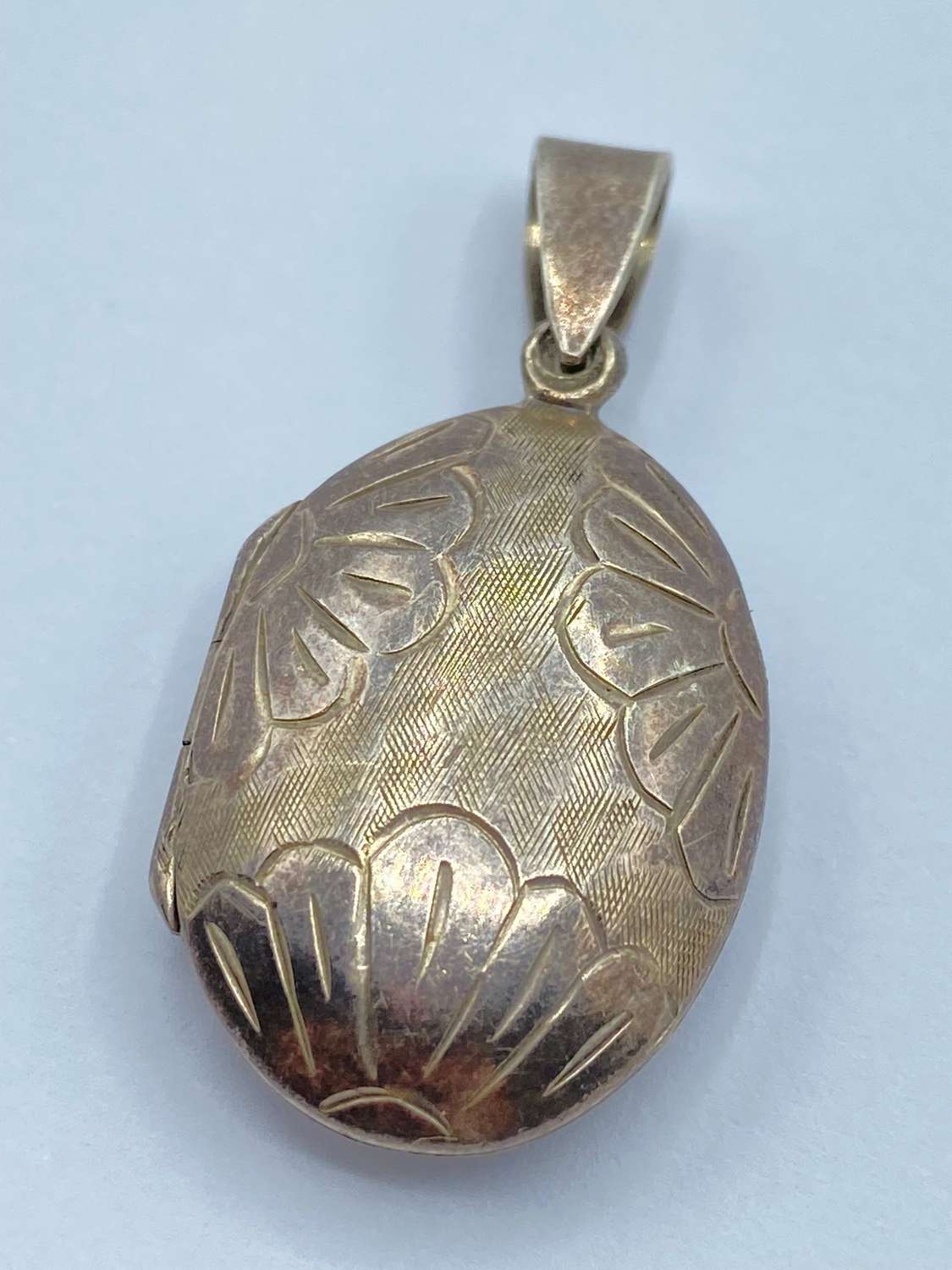 Vintage Sterling Silver Florally Decorated Photo Locket Pendant