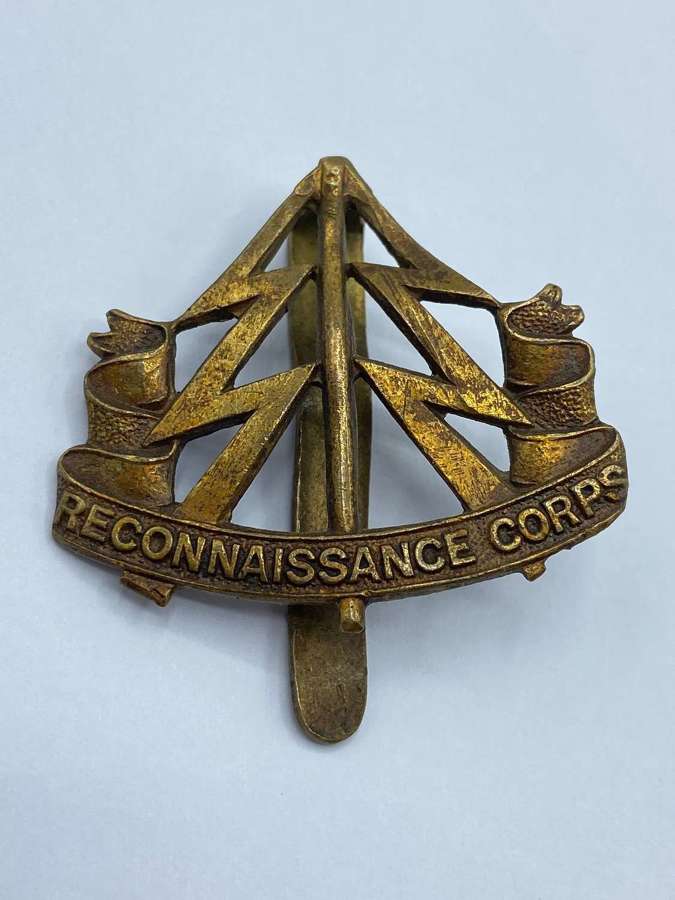 WW2 Period British Army Reconnaissance Corps Slider Cap Badge
