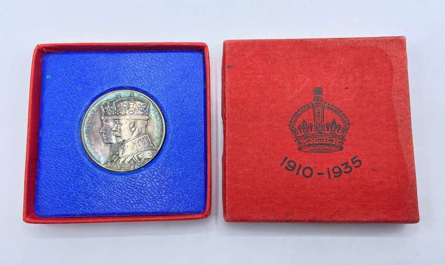 Vintage Silver Jubilee 1910-1935 George V Silver Windsor Castle Medal