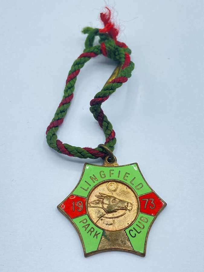 Vintage Lingfield Park Club 1973 Horse Racing Members Badge