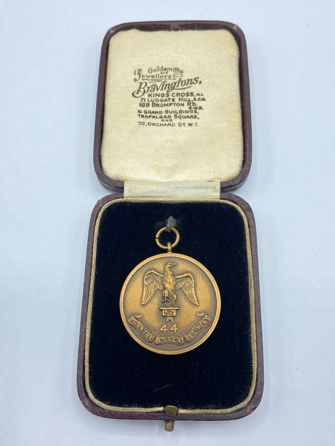 WW1 British 1st Battalion The Essex Regiment Sports Medal & Case