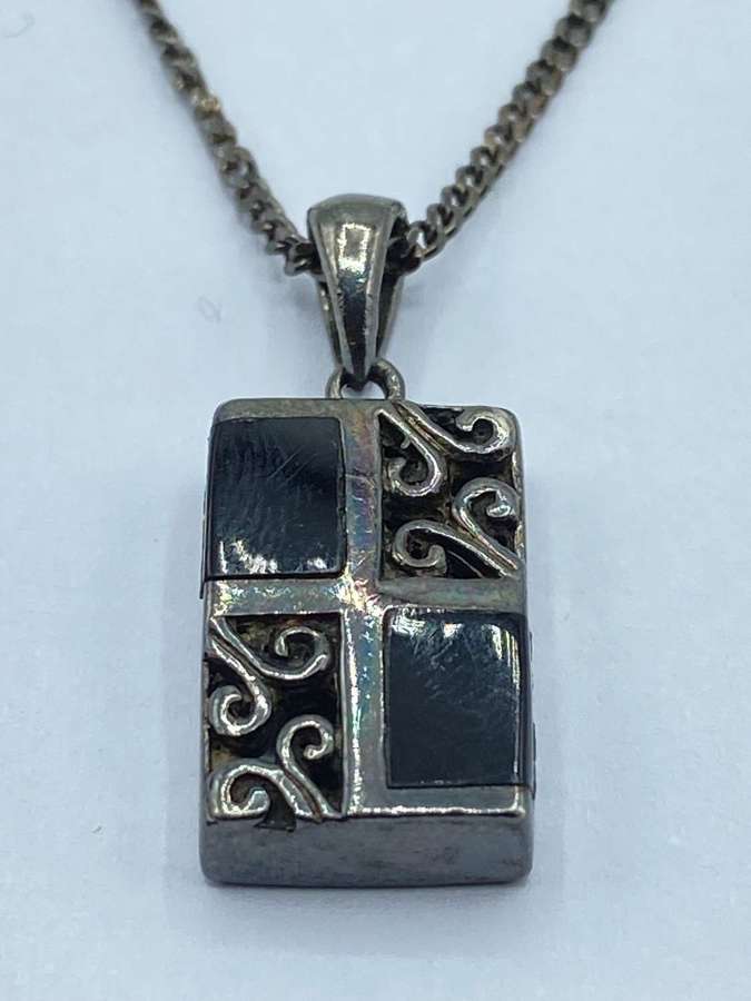 Vintage Sterling Silver & Polished Onyx Gemstone Gothic Necklace
