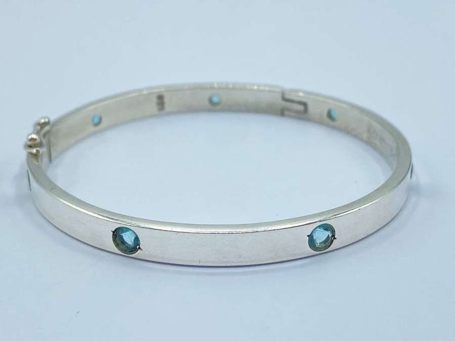 Beautiful Vintage Sterling Silver & Faceted Blue Topaz Bangle Bracelet