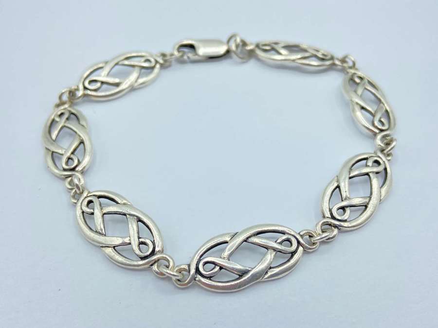Beautiful Vintage Sterling Silver Irish Celtic Knot Lucky Bracelet