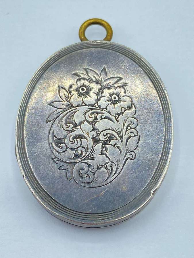 Large Antique Silver Tested Florally Decorated Photo Locket Pendant