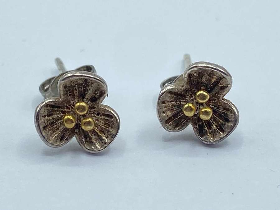 Beautiful Vintage Sterling Silver & Gilt Flower Stud Earrings